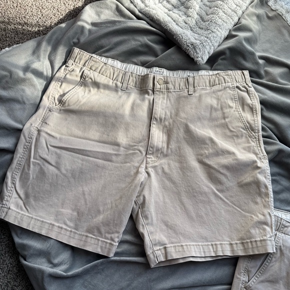 LEVIS XX CHINO EZ Mens Drawstring Elastic Waist Stretch Khaki Shorts- 2 pair - Picture 3 of 6